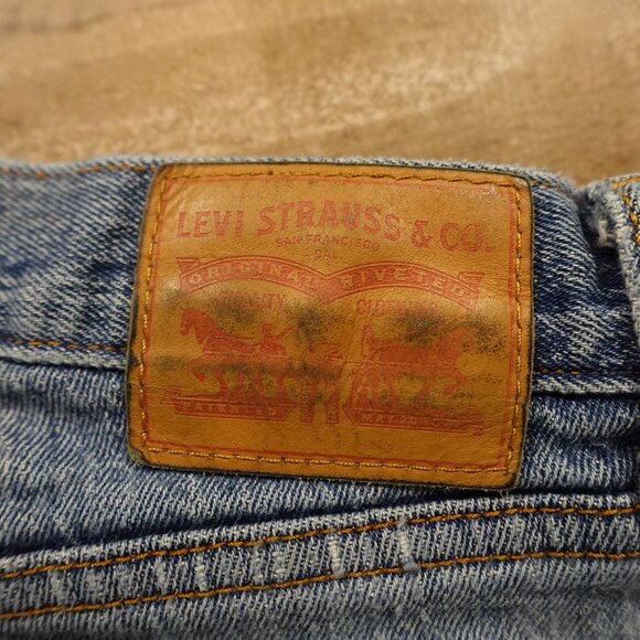 Levi’s 501 Denim Shorts Women’s 28 Light Wash Cutoff Vintage White Oak Cone - Picture 9 of 11